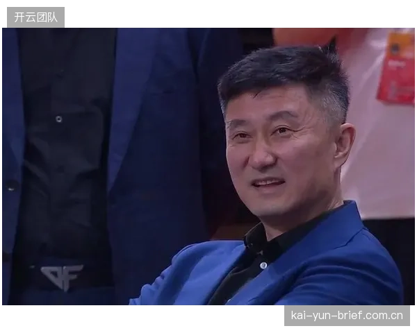 后卫线突破能力受损，杜锋被迫增加外线无球掩护战术。